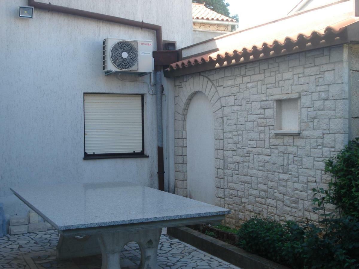 Apartment Tijano Крница Екстериор снимка