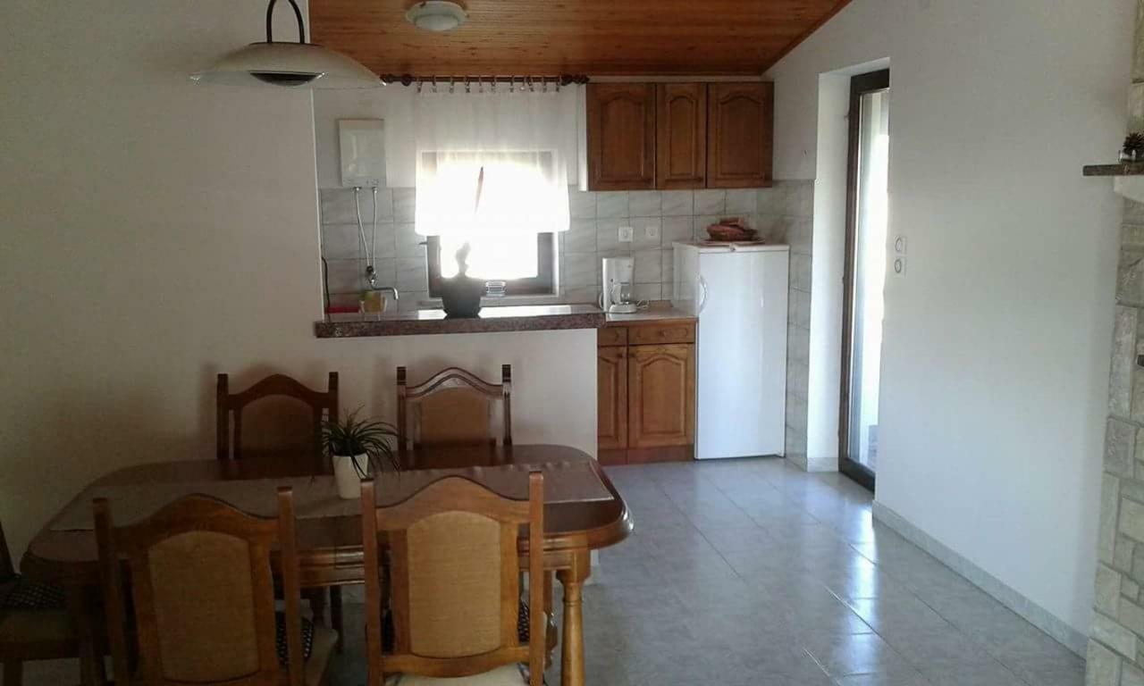 Apartment Tijano Крница Екстериор снимка