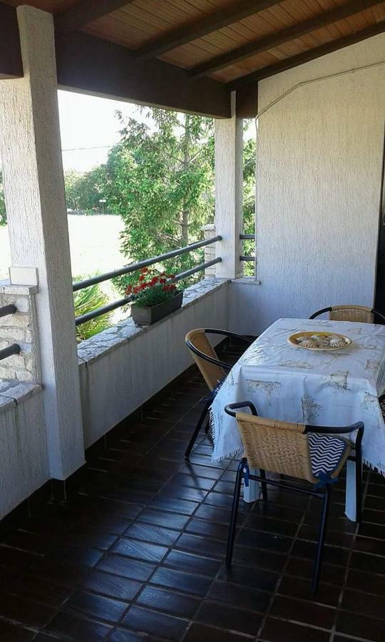 Apartment Tijano Крница Екстериор снимка