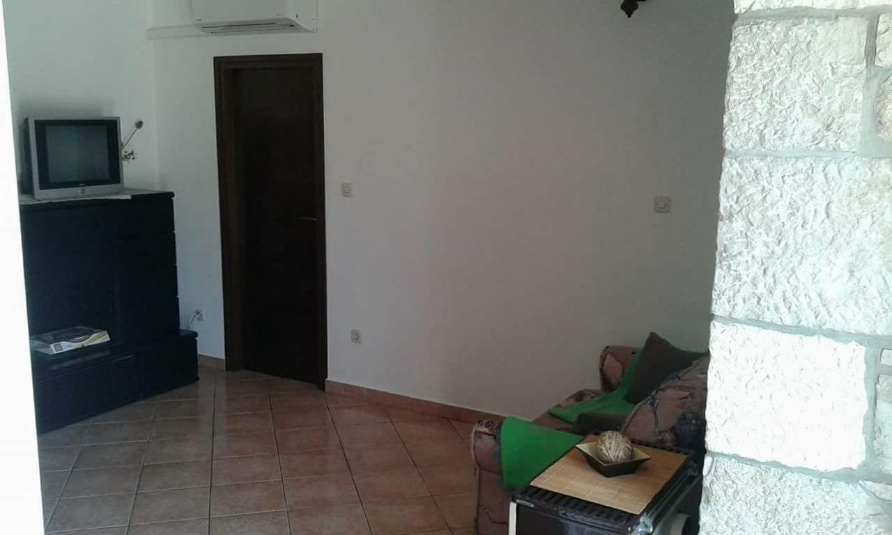 Apartment Tijano Крница Екстериор снимка